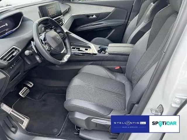Peugeot 3008 1.2 PureTech 130 GT 09/2023-photo-8