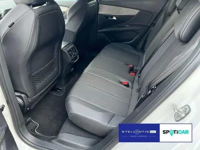 Peugeot 3008 1.2 PureTech 130 GT 09/2023-photo-9