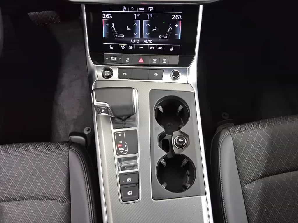 Audi A6 Avant 40 TDI design Nav LED vc Pano ACC Sound 11/2020-photo-5