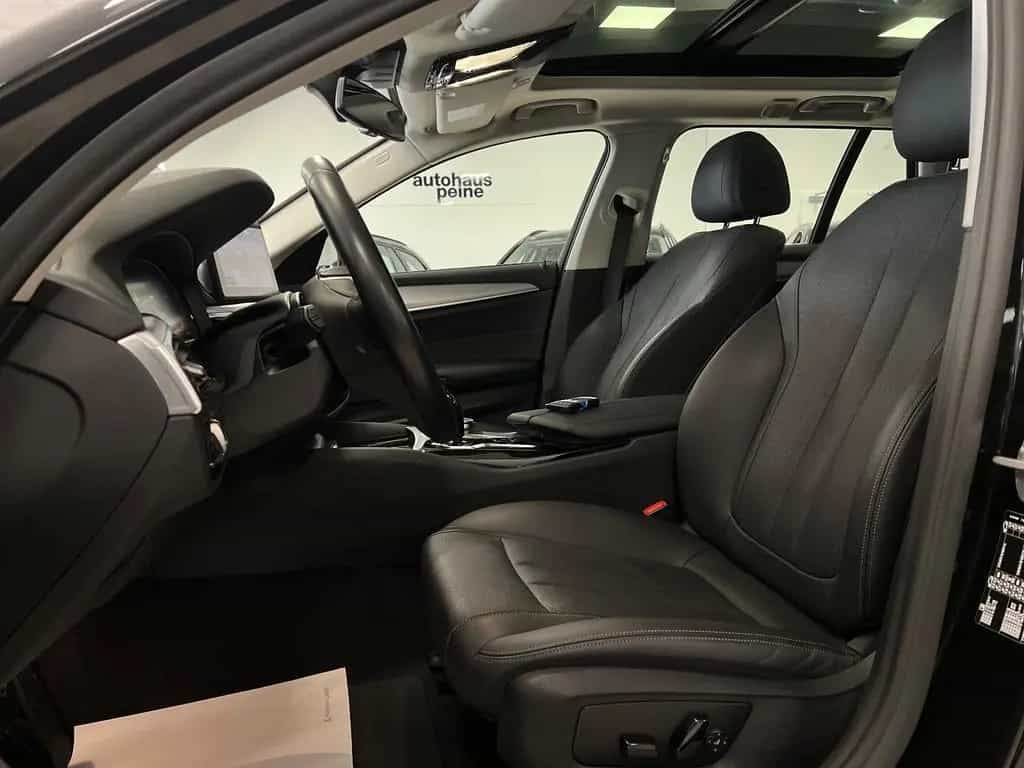 BMW 5 Series 06/2022-photo-15