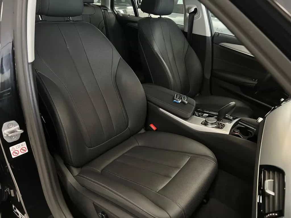 BMW 5 Series 06/2022-photo-27