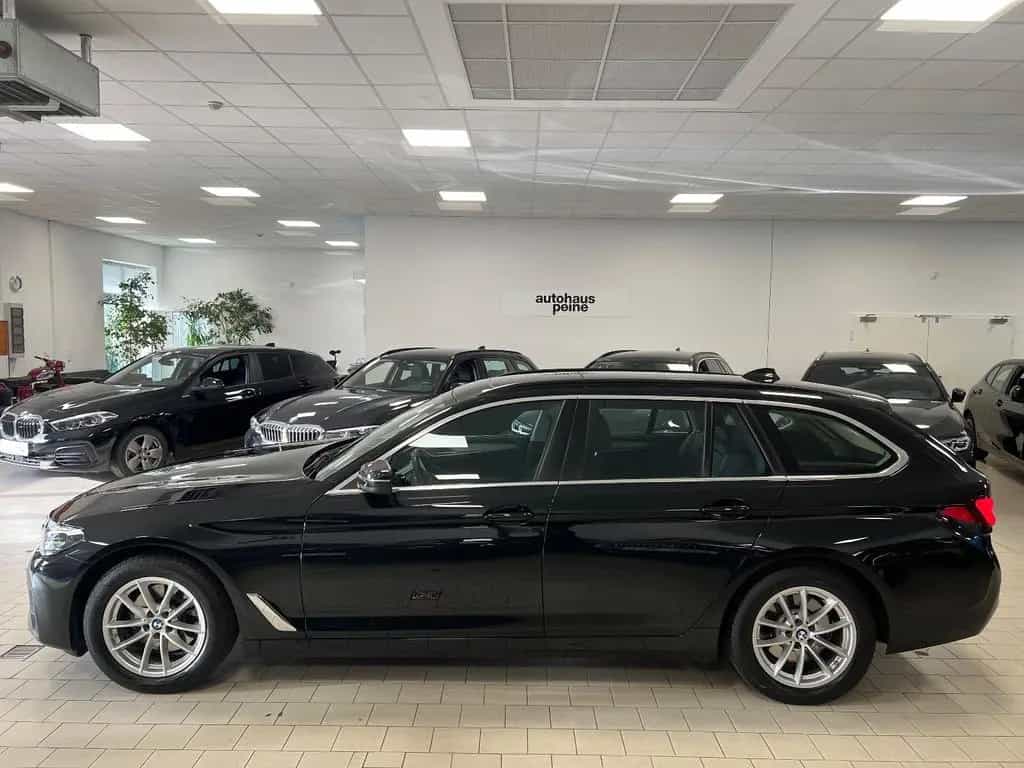 BMW 5 Series 06/2022-photo-7