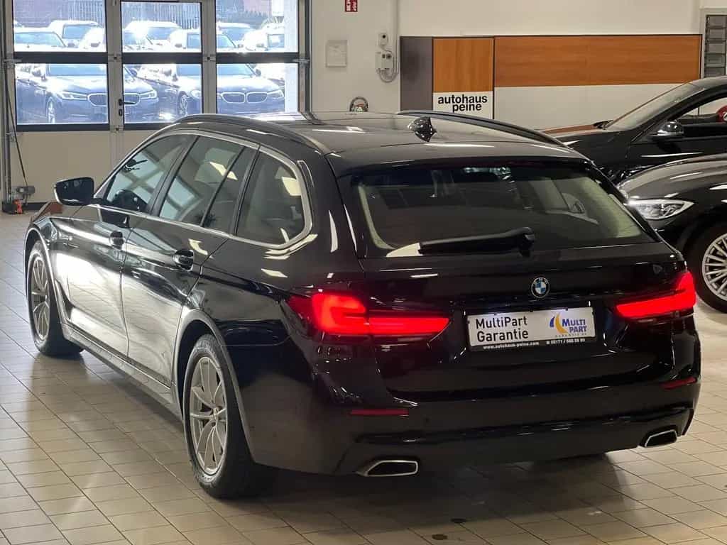 BMW 5 Series 06/2022-photo-8
