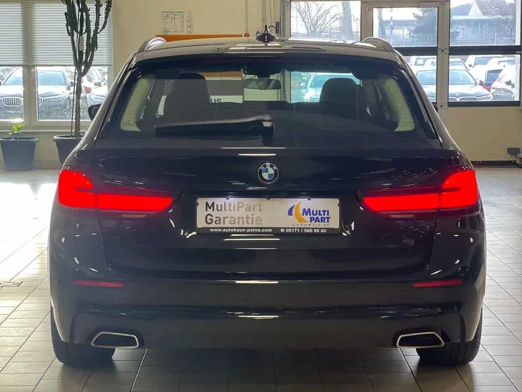 BMW 5 Series 06/2022-photo-9