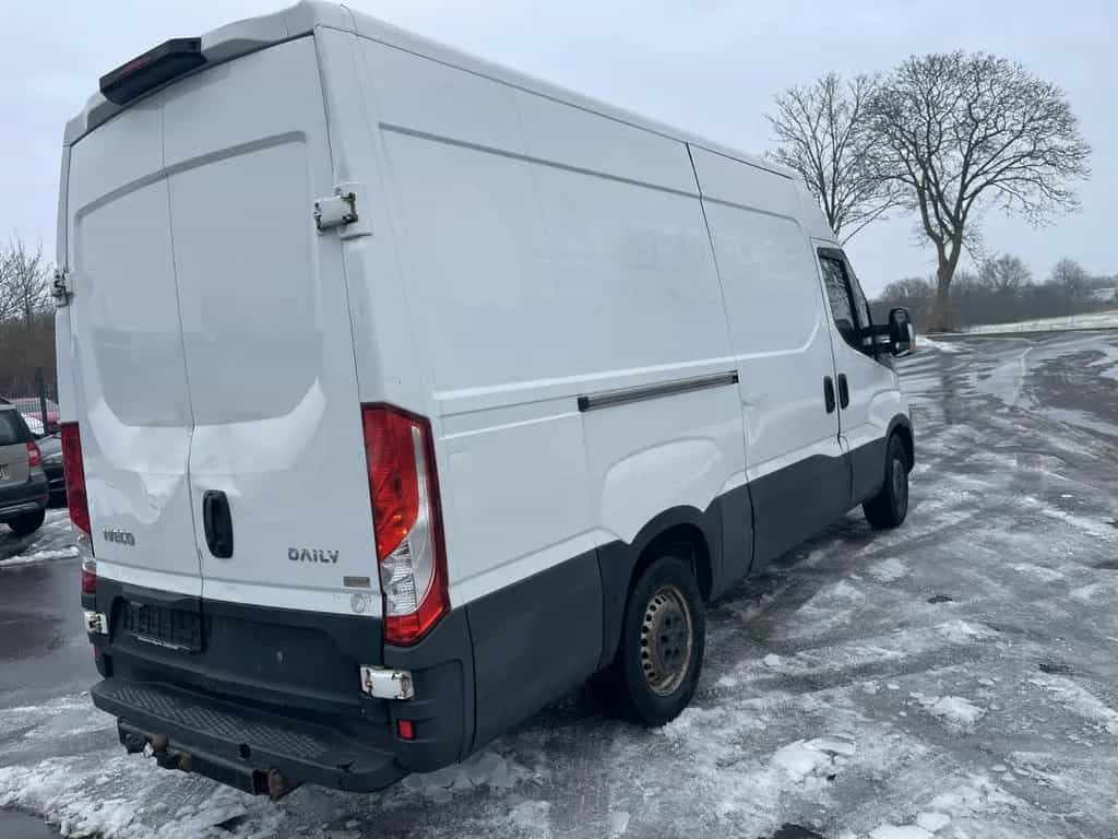 Iveco ANDERE Daily Kasten HKa 35 S TÜV 06 2027 04/2017-photo-6