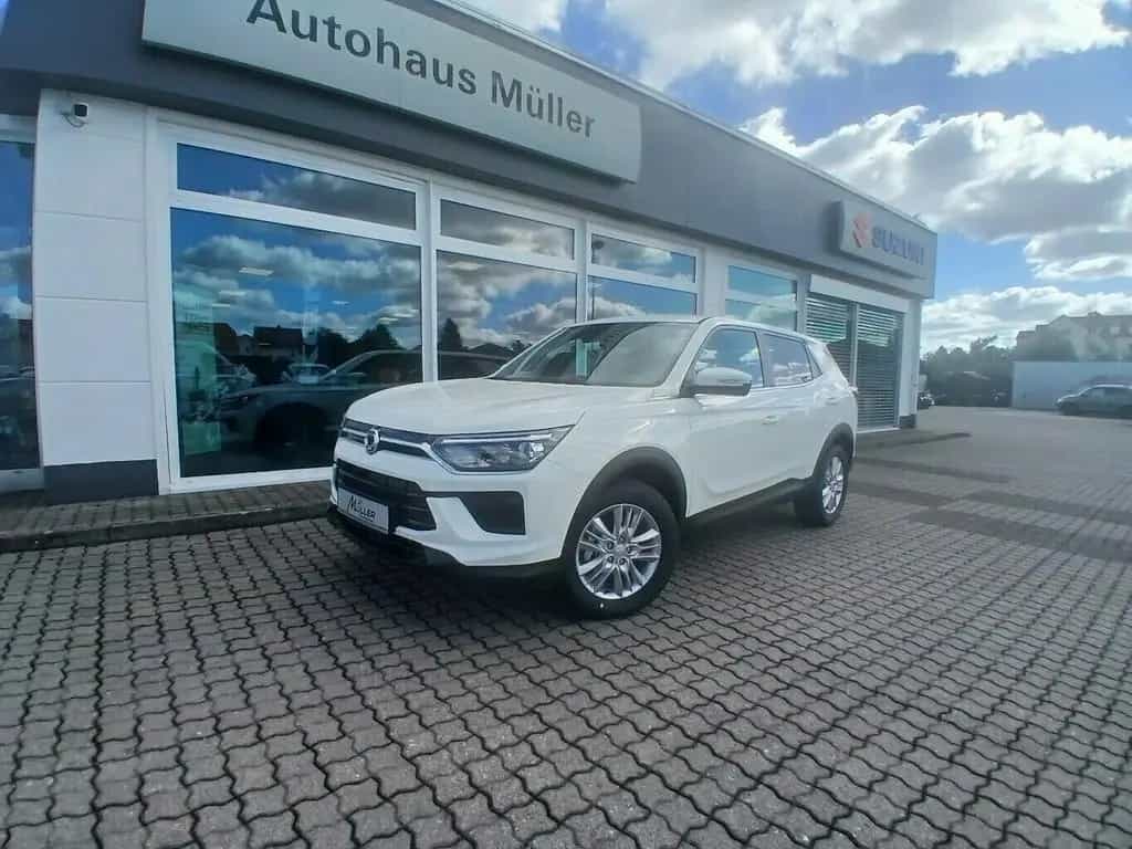 KGM Korando Nomad Sondermodell null-photo-1