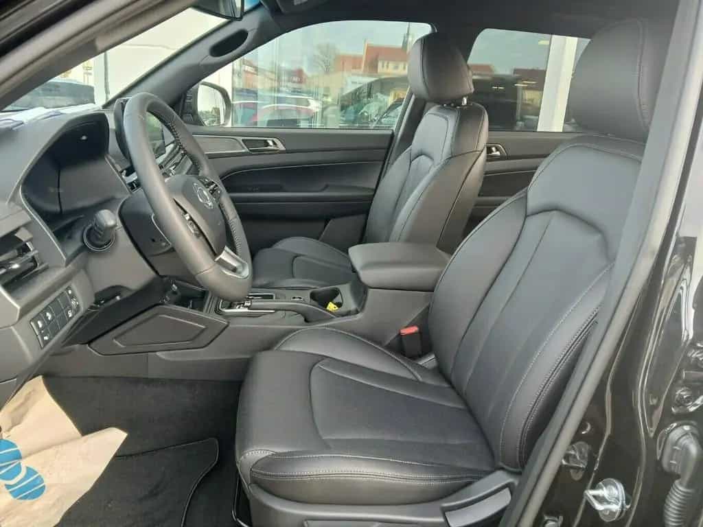 KGM Musso Grand 2.2 e-XDi AWD Lux 360 / Leder null-photo-13