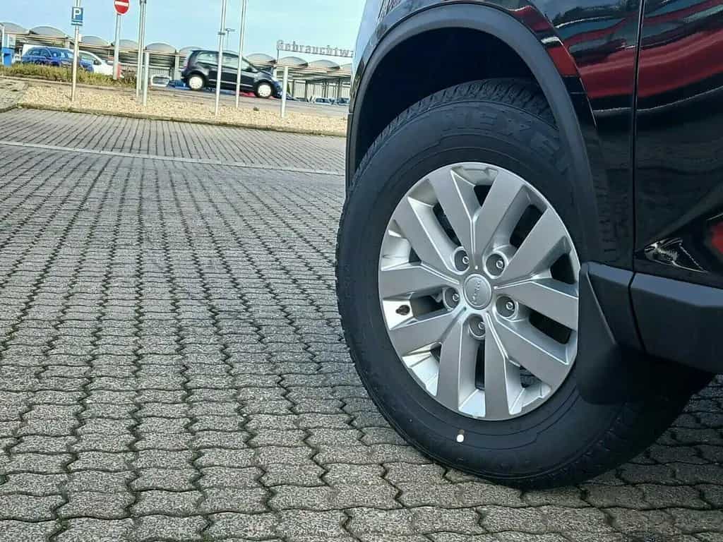 KGM Musso Grand 2.2 e-XDi AWD Lux 360 / Leder null-photo-5