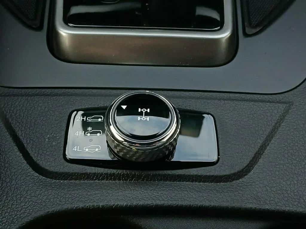 KGM Musso Grand 2.2 e-XDi AWD Lux 360 / Leder null-photo-7