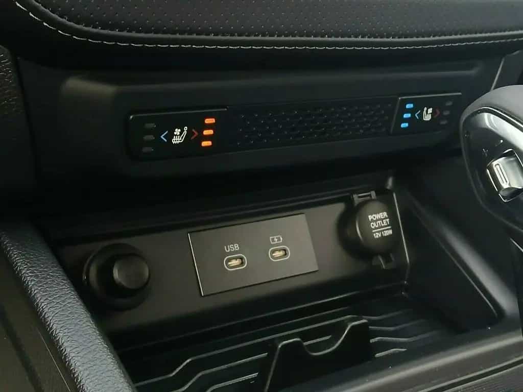 KGM Musso Grand 2.2 e-XDi AWD Lux 360 / Leder null-photo-8