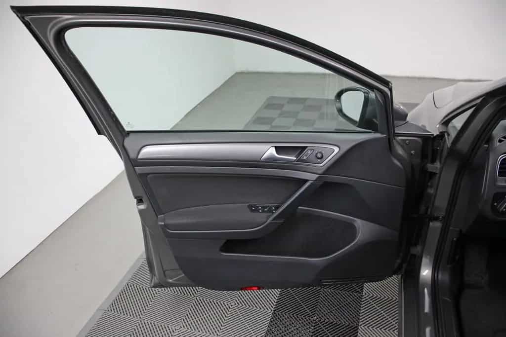 Volkswagen Golf VII 1.2 TSI DSG KLIMA SHZ LED 2.HD PDC V+H 08/2013-photo-6