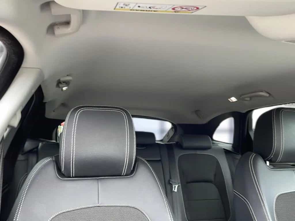 Jaguar F-Pace 25t AWD R-Sport 07/2017-photo-20