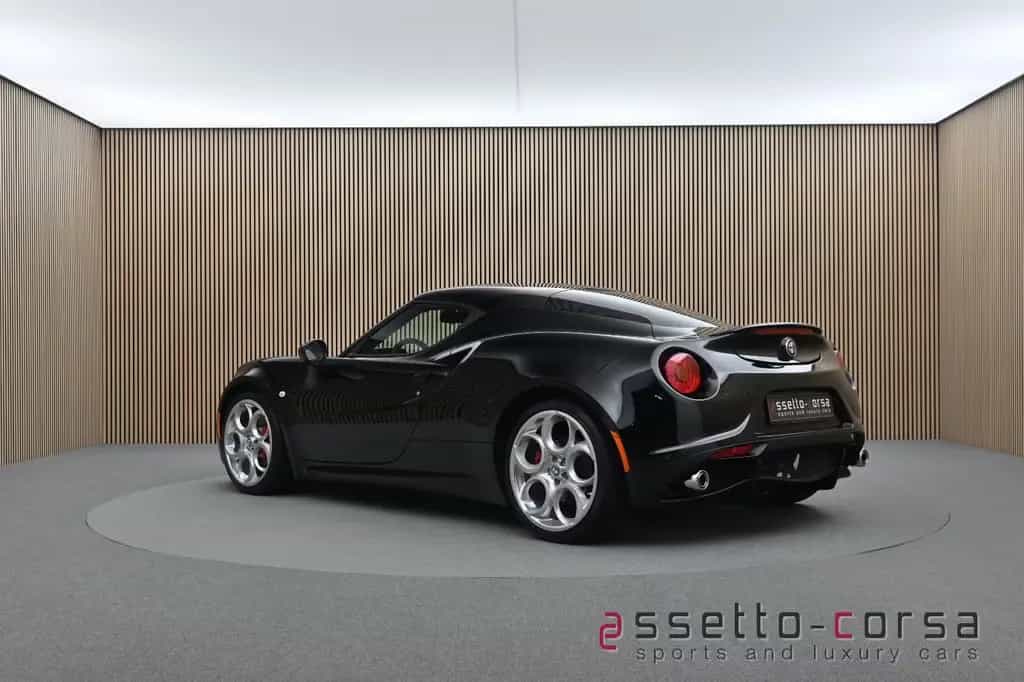 Alfa Romeo 4C *Carbon*10.379km*Classic Rims* Service history 06/2019-photo-1