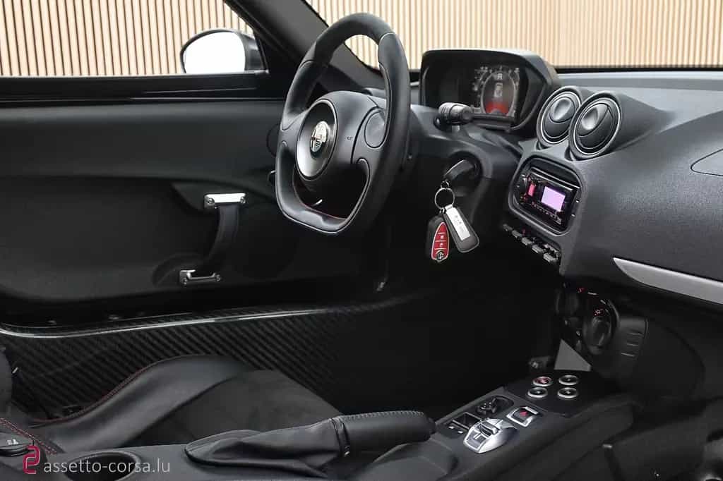 Alfa Romeo 4C *Carbon*10.379km*Classic Rims* Service history 06/2019-photo-14