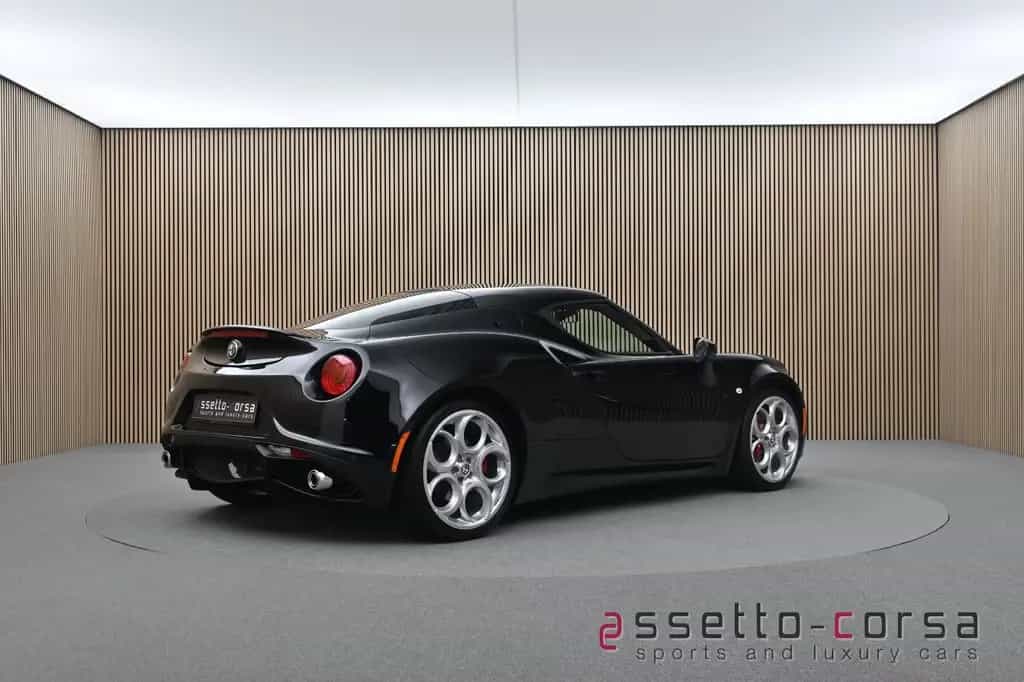 Alfa Romeo 4C *Carbon*10.379km*Classic Rims* Service history 06/2019-photo-3