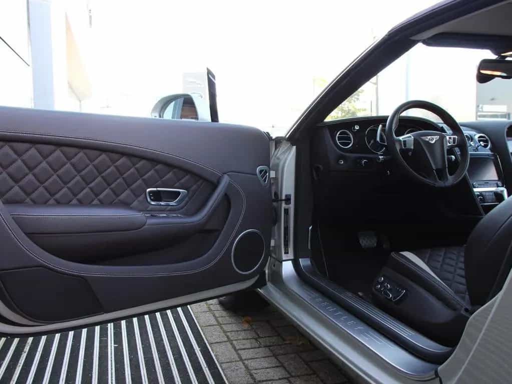 Bentley Continental GTC V8 Convertible 4.0 V8 | Mulliner 01/2018-photo-12