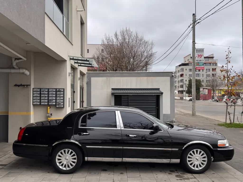 Lincoln Town Car 4.6l V8 09/2003-photo-5