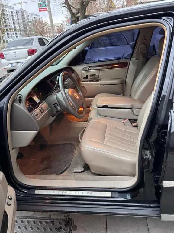 Lincoln Town Car 4.6l V8 09/2003-photo-8
