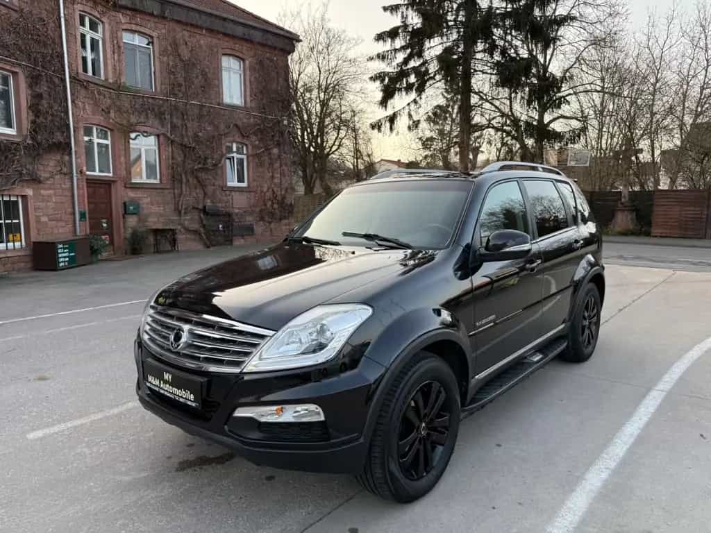 Ssangyong REXTON W Sapphire 4WD/Automatik/AHK/Leder/Navi 02/2015-photo-0