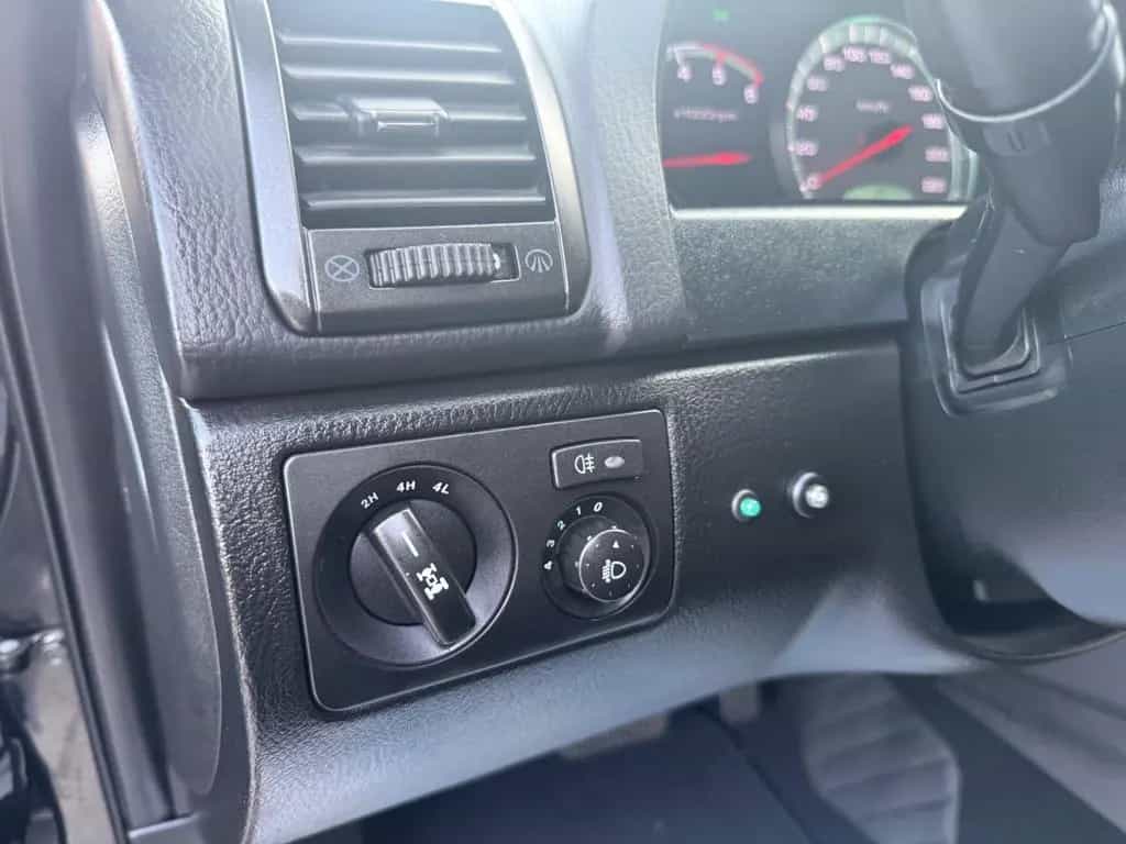 Ssangyong REXTON W Sapphire 4WD/Automatik/AHK/Leder/Navi 02/2015-photo-14