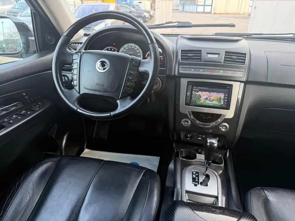 Ssangyong REXTON W Sapphire 4WD/Automatik/AHK/Leder/Navi 02/2015-photo-18