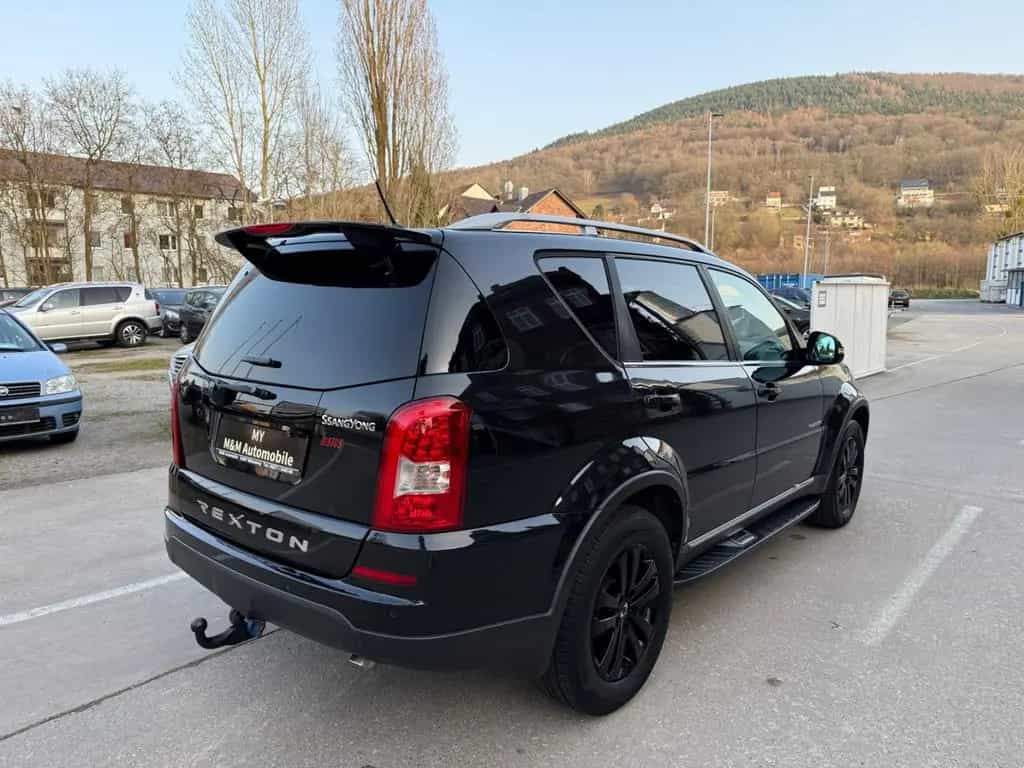 Ssangyong REXTON W Sapphire 4WD/Automatik/AHK/Leder/Navi 02/2015-photo-5