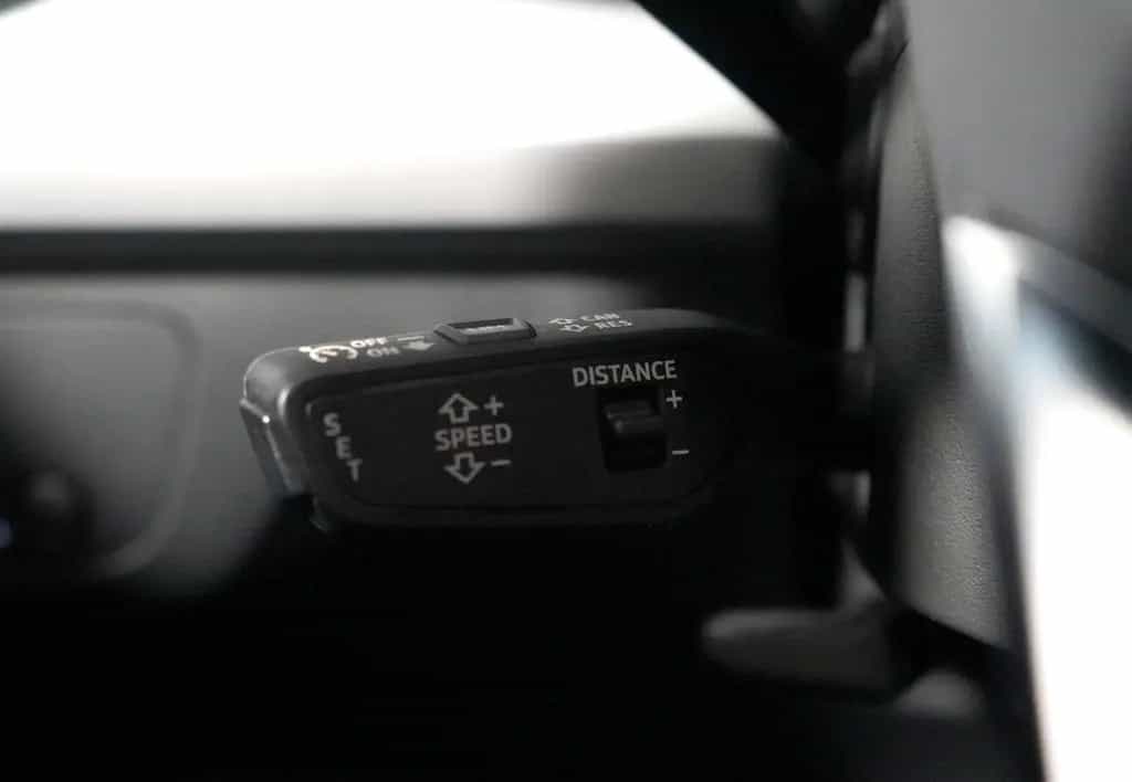 Audi Q5 40 TDI quattro S-Line *ACC*360°KAM*LED*1.HAND 11/2022-photo-15