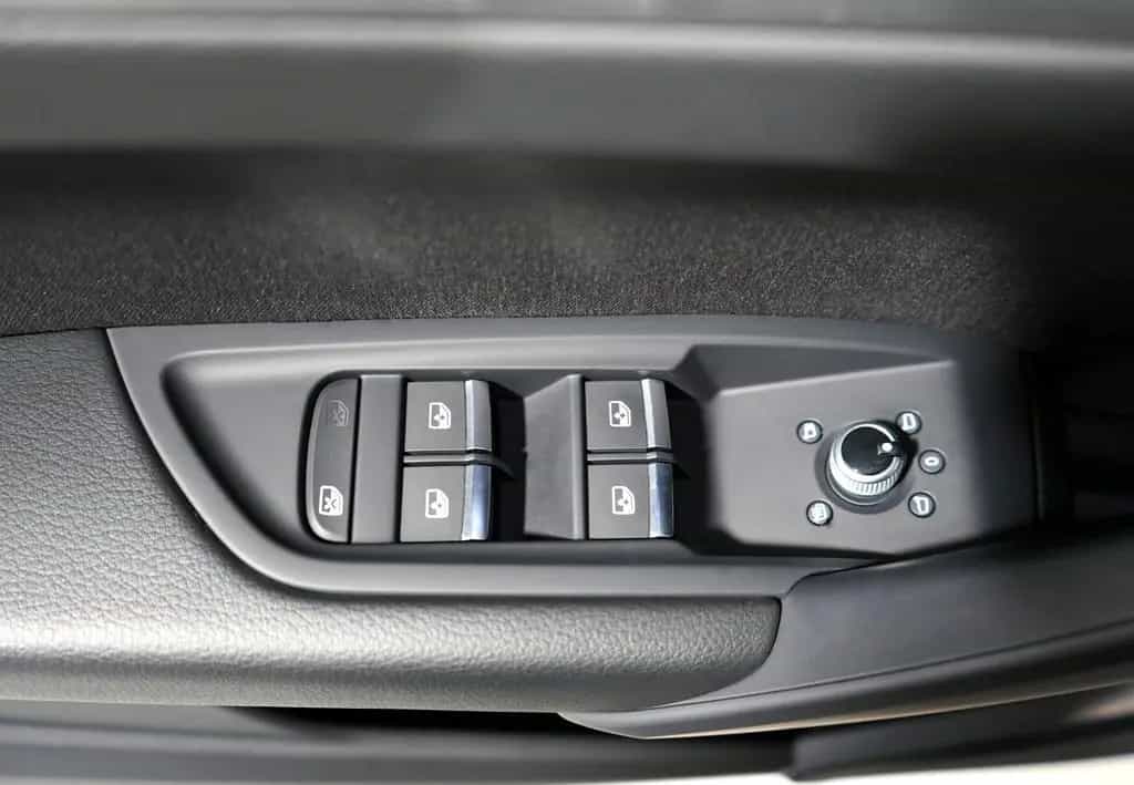 Audi Q5 40 TDI quattro S-Line *ACC*360°KAM*LED*1.HAND 11/2022-photo-22