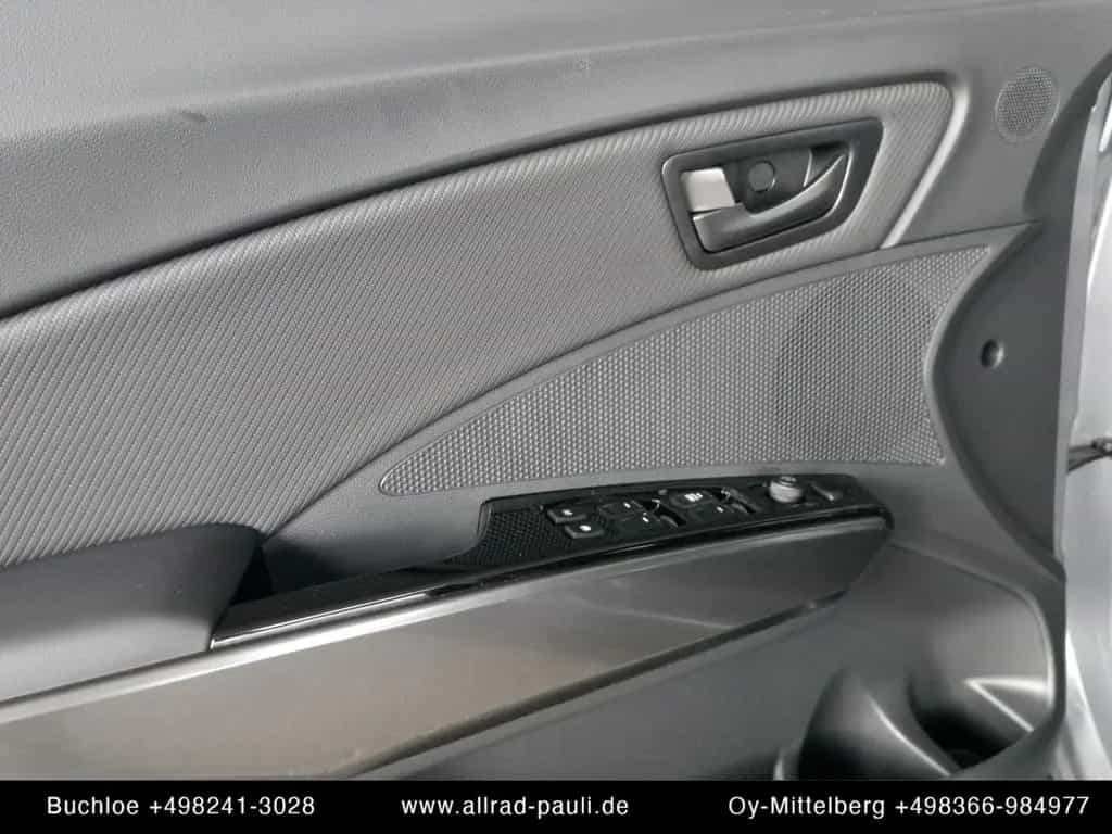 KGM Tivoli 1.5 T-GDI Essential | Sitzheizung null-photo-11