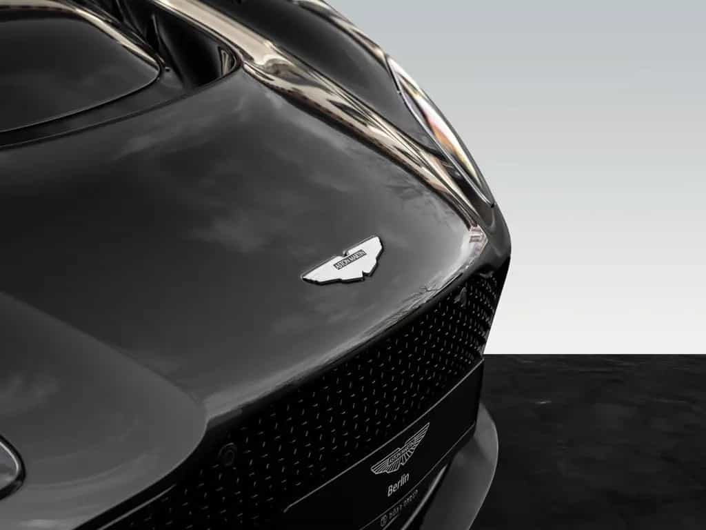 Aston Martin DBS 770 Ultimate | Exterior Carbon | Q-Heritage 08/2024-photo-13