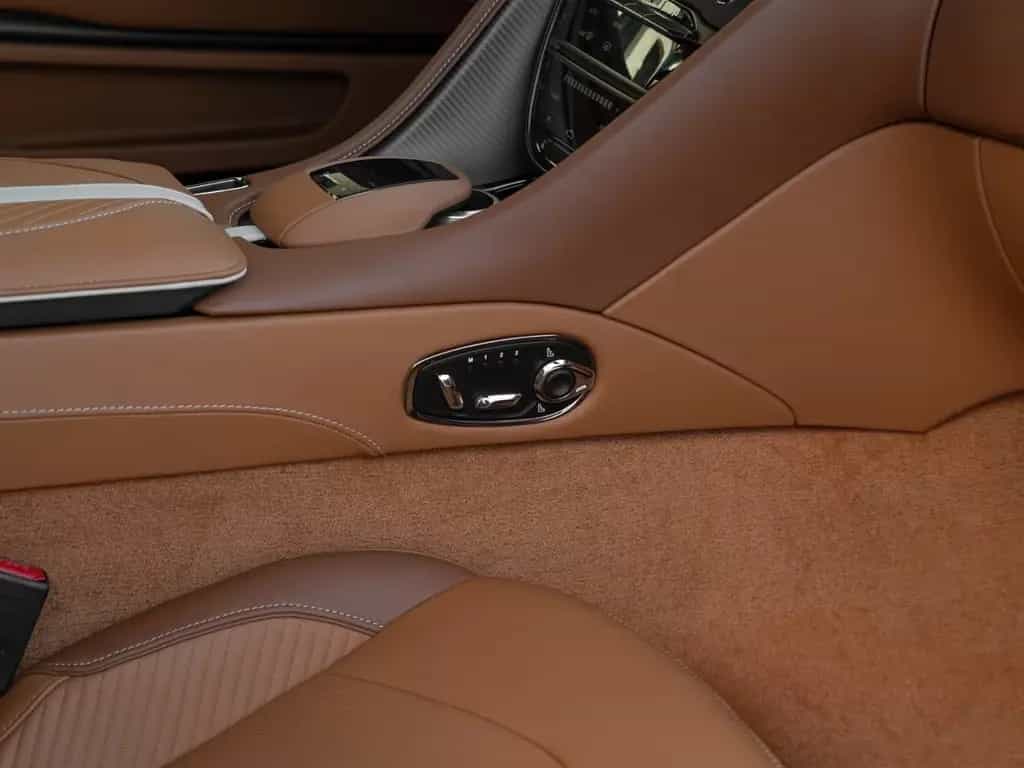Aston Martin DBS 770 Ultimate | Exterior Carbon | Q-Heritage 08/2024-photo-19