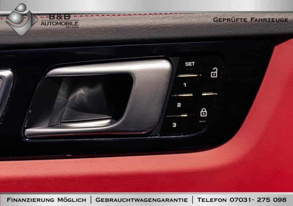 Porsche Cayenne Turbo 2HAND/AHK/SportChrono/NAVI/AppleCa 12/2019-photo-17