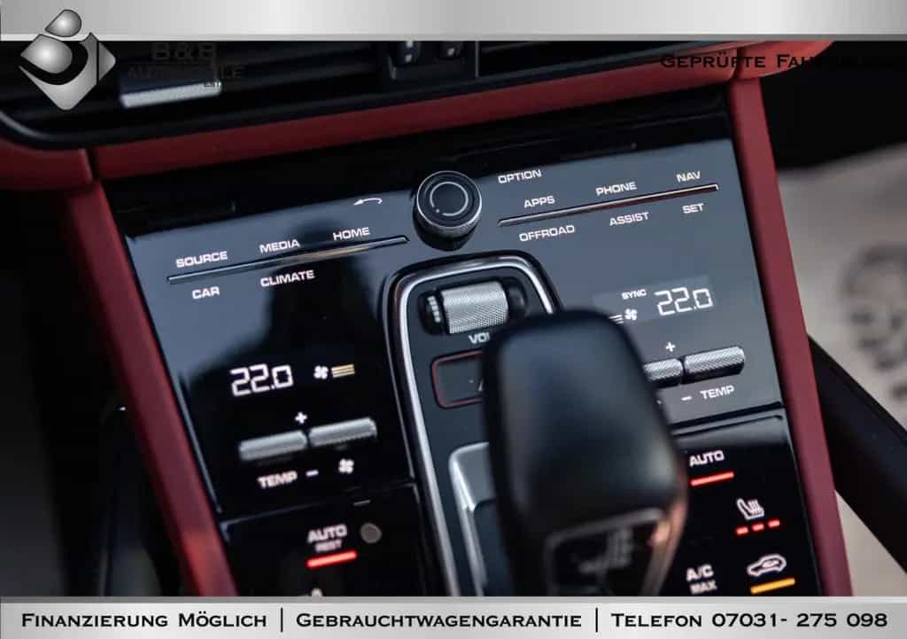 Porsche Cayenne Turbo 2HAND/AHK/SportChrono/NAVI/AppleCa 12/2019-photo-27