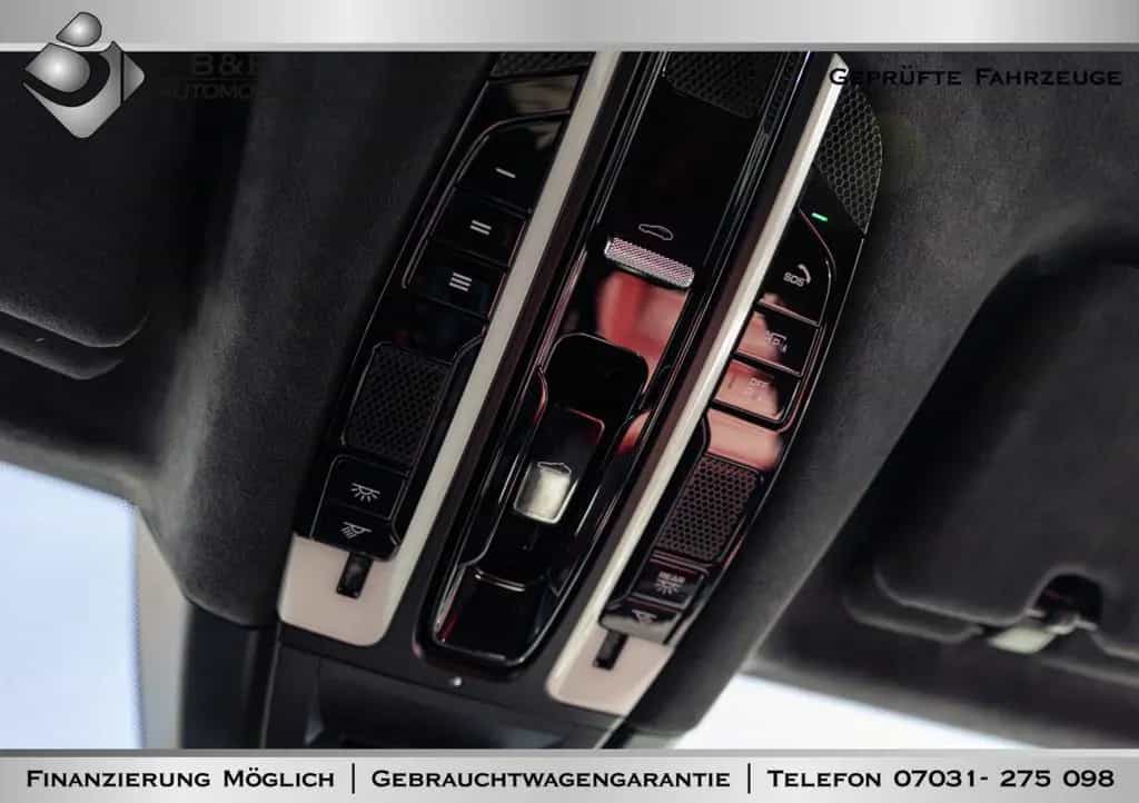 Porsche Cayenne Turbo 2HAND/AHK/SportChrono/NAVI/AppleCa 12/2019-photo-38