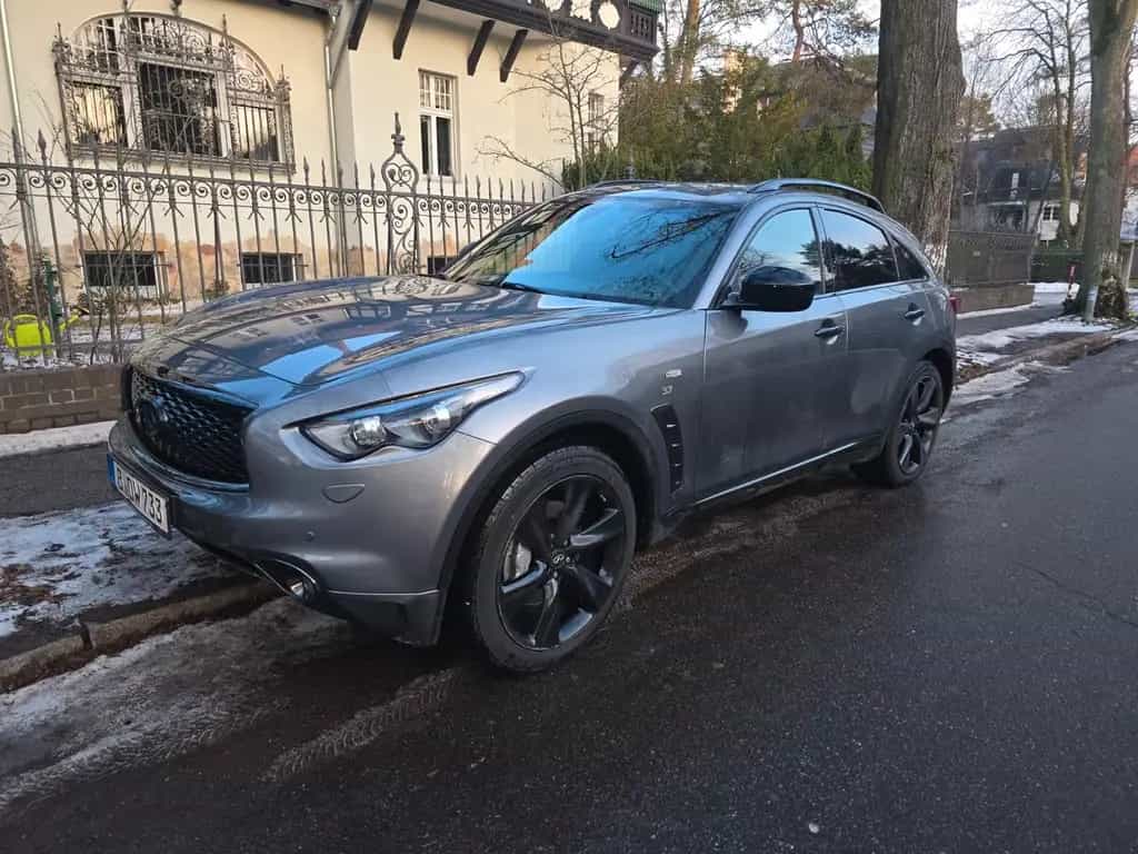 Infiniti QX70 3.7 S Prem. Neue Winterreifen, Standheizung 01/2018-photo-0