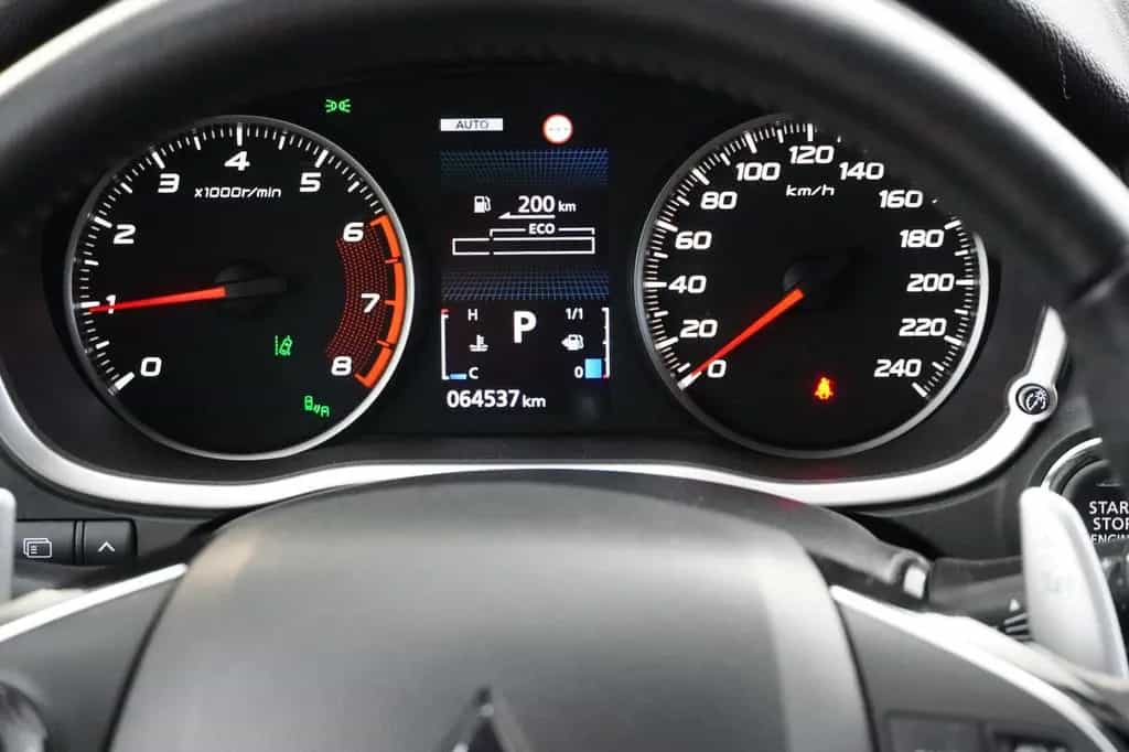 Mitsubishi Eclipse Cross 1.5 T-MIVEC Diamant+ 4WD LED AHK 08/2021-photo-32