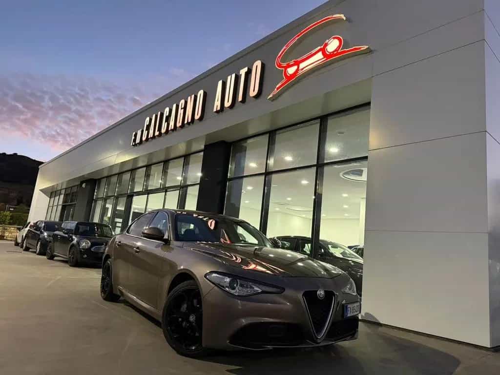 Alfa Romeo Giulia 2.2 Turbodiesel 160 CV AT8 Bus 05/2019-photo-0