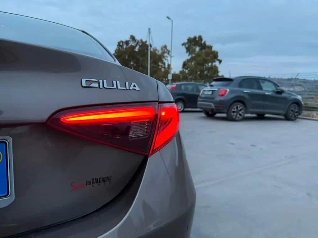 Alfa Romeo Giulia 2.2 Turbodiesel 160 CV AT8 Bus 05/2019-photo-6