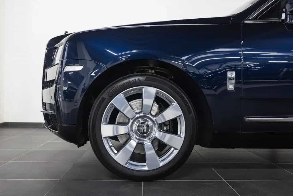 Rolls-Royce Cullinan 03/2019-photo-13