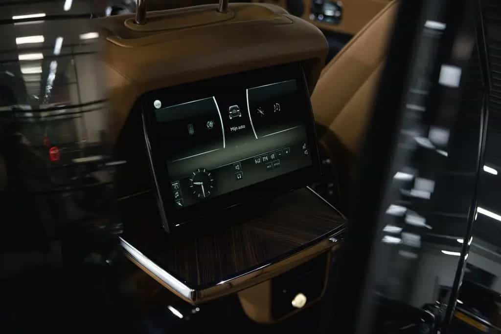 Rolls-Royce Cullinan 03/2019-photo-23