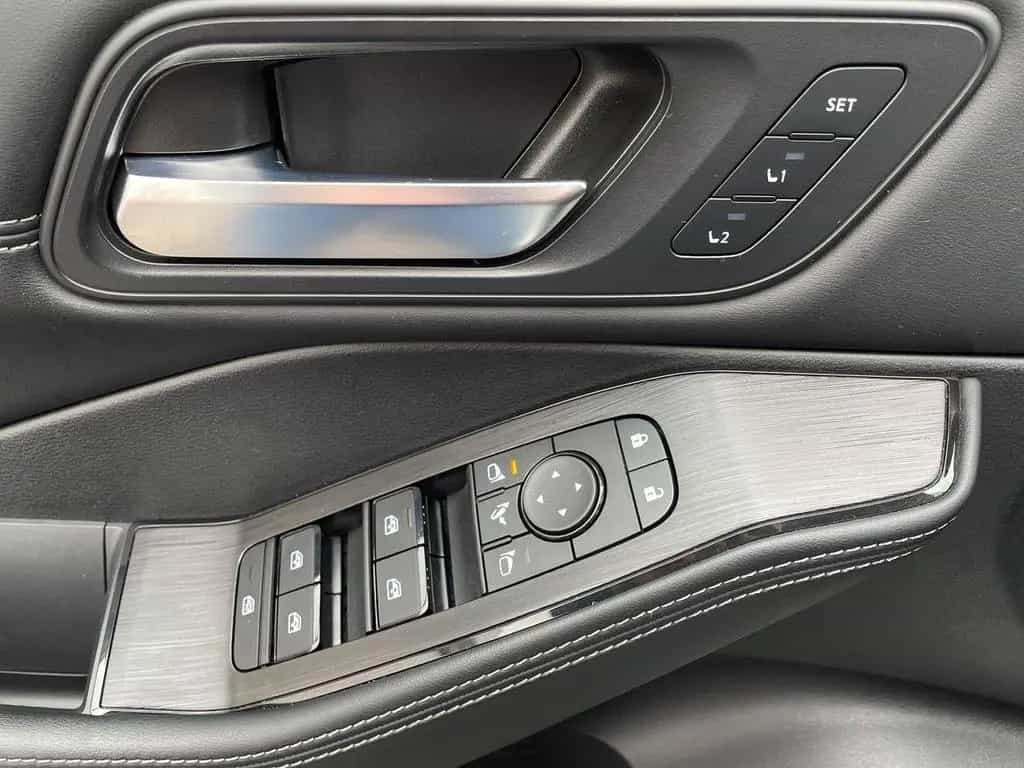 Nissan X-Trail n-connecta PanoSD+HUD+Leder+ProPilot+Nav 03/2025-photo-24