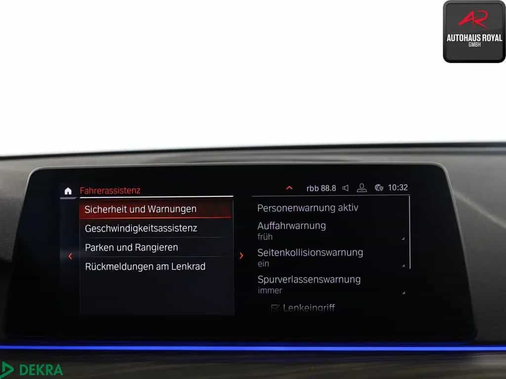 BMW 5 Series 520 i T STANDHEIZ,HUD,360GRAD,ACC,SOFTCLOSE,PANO 04/2020-photo-17
