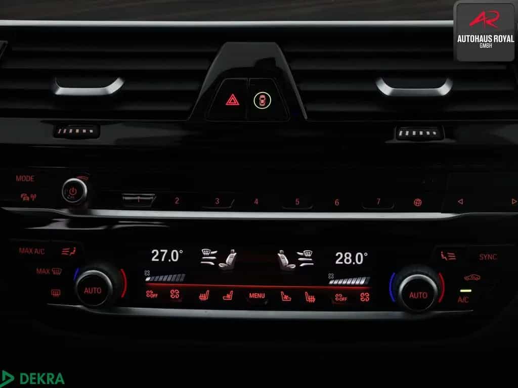 BMW 5 Series 520 i T STANDHEIZ,HUD,360GRAD,ACC,SOFTCLOSE,PANO 04/2020-photo-19