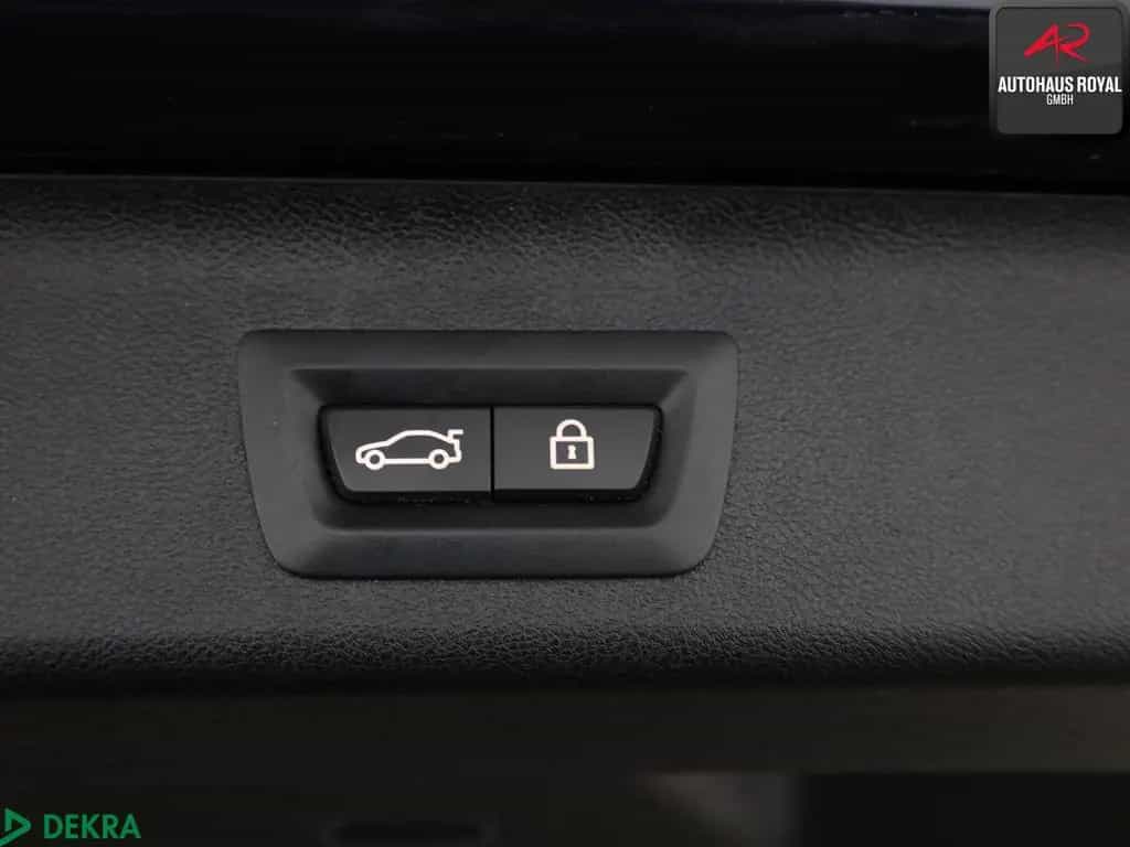 BMW 5 Series 520 i T STANDHEIZ,HUD,360GRAD,ACC,SOFTCLOSE,PANO 04/2020-photo-22