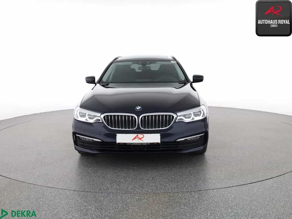 BMW 5 Series 520 i T STANDHEIZ,HUD,360GRAD,ACC,SOFTCLOSE,PANO 04/2020-photo-6