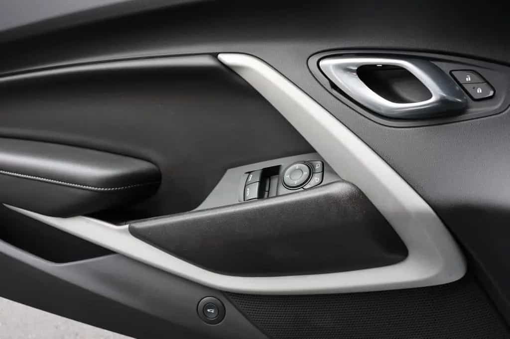Chevrolet Camaro 3.6 ZL1 Optik/LED/CarPlay/Kamera/R18 07/2020-photo-24