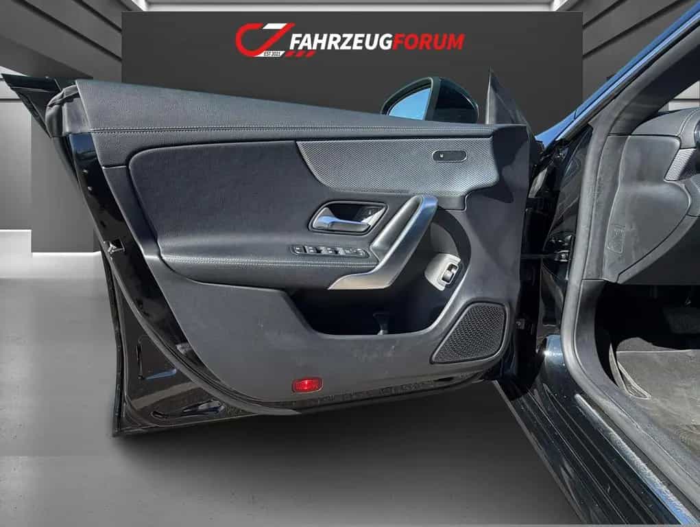 Mercedes-Benz CLA-Class 200 Progessive Widescreen 09/2019-photo-25