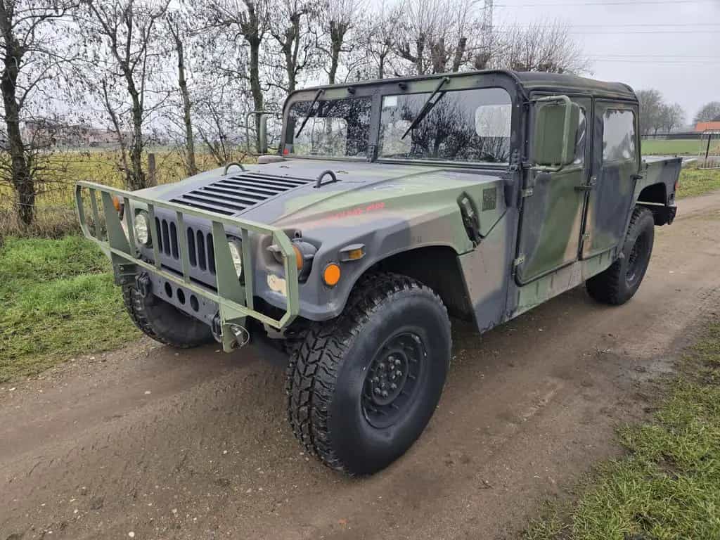 Hummer H1 06/1986-photo-0