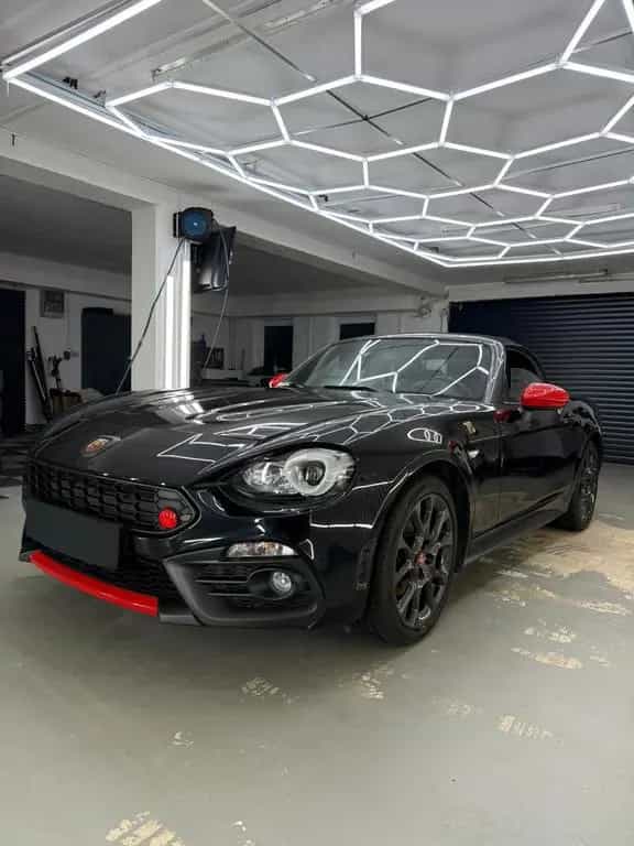 Abarth 124 Spider 1.4 MultiAir Turbo -Edition 07/2017-photo-1