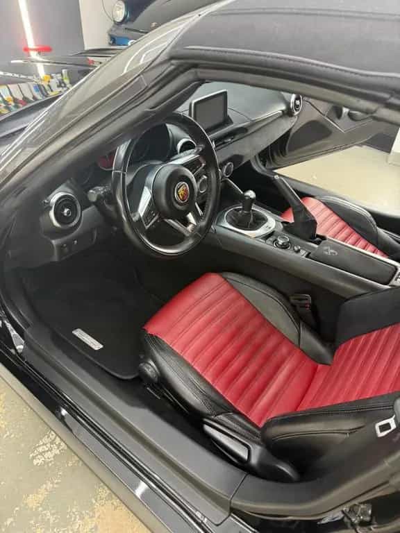 Abarth 124 Spider 1.4 MultiAir Turbo -Edition 07/2017-photo-4